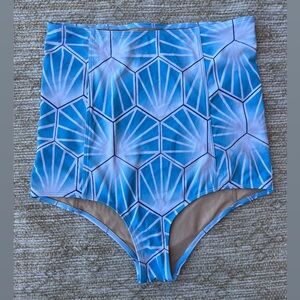 Kortni Jeane Swim High Waist Bottoms Hexagon Blue White size M